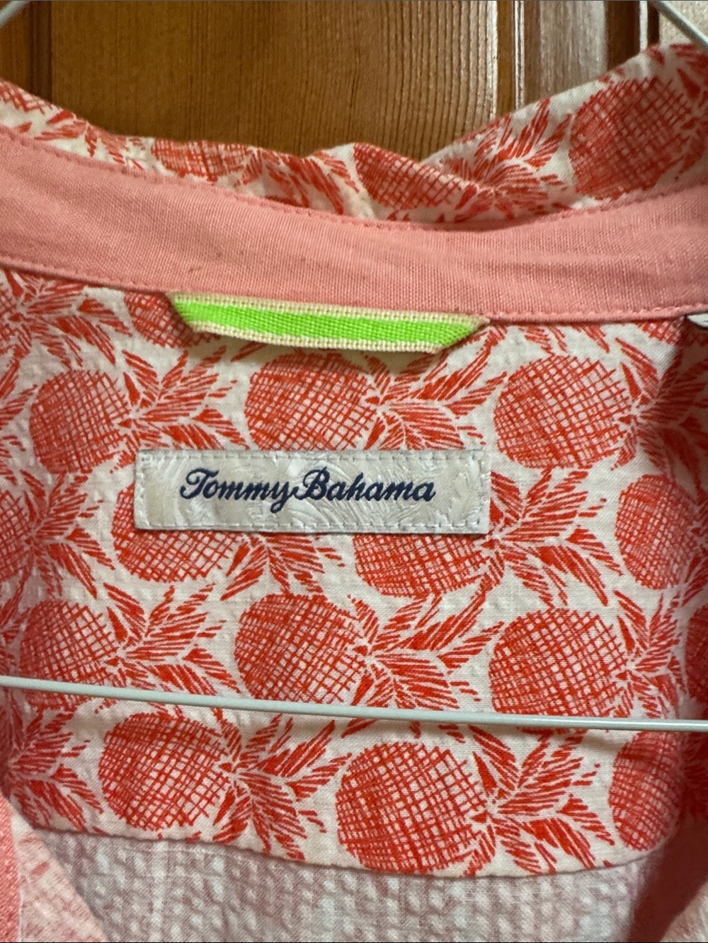 Tommy Bahama Camp Shirt with Pineapples XXXL - Picture 3 of 5